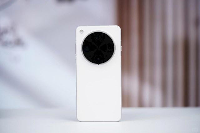 OPPO Find X9 Ultra prototype with large circular Hasselblad camera module in white finish"