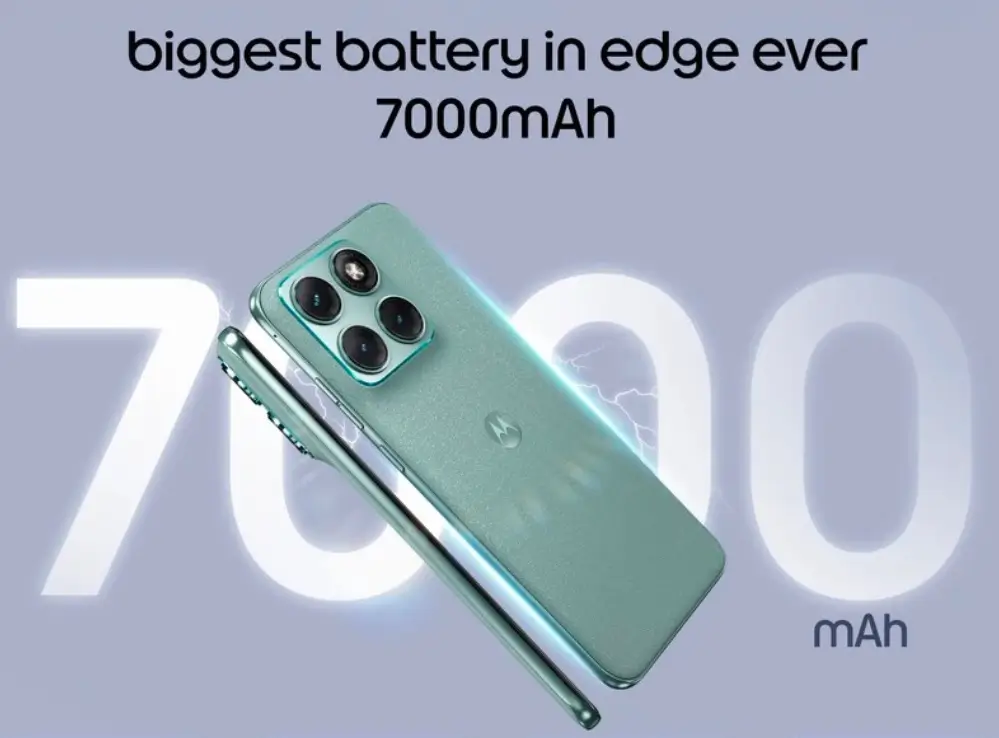 Motorola Edge 70 Fusion featuring massive 7000mAh battery in green color variant rear design